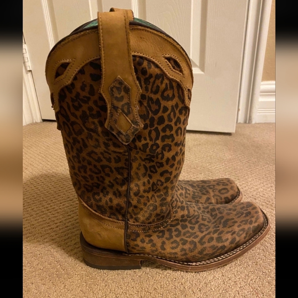 Corral leopard boots
